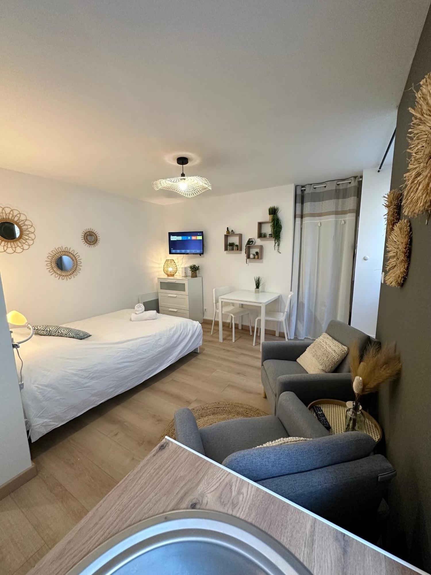 Le Vegetal / Nay Centre Apartment Exterior foto